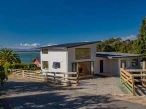 Tapu Bay Treasure - Kaiteriteri Holiday Home, Kaiteriteri